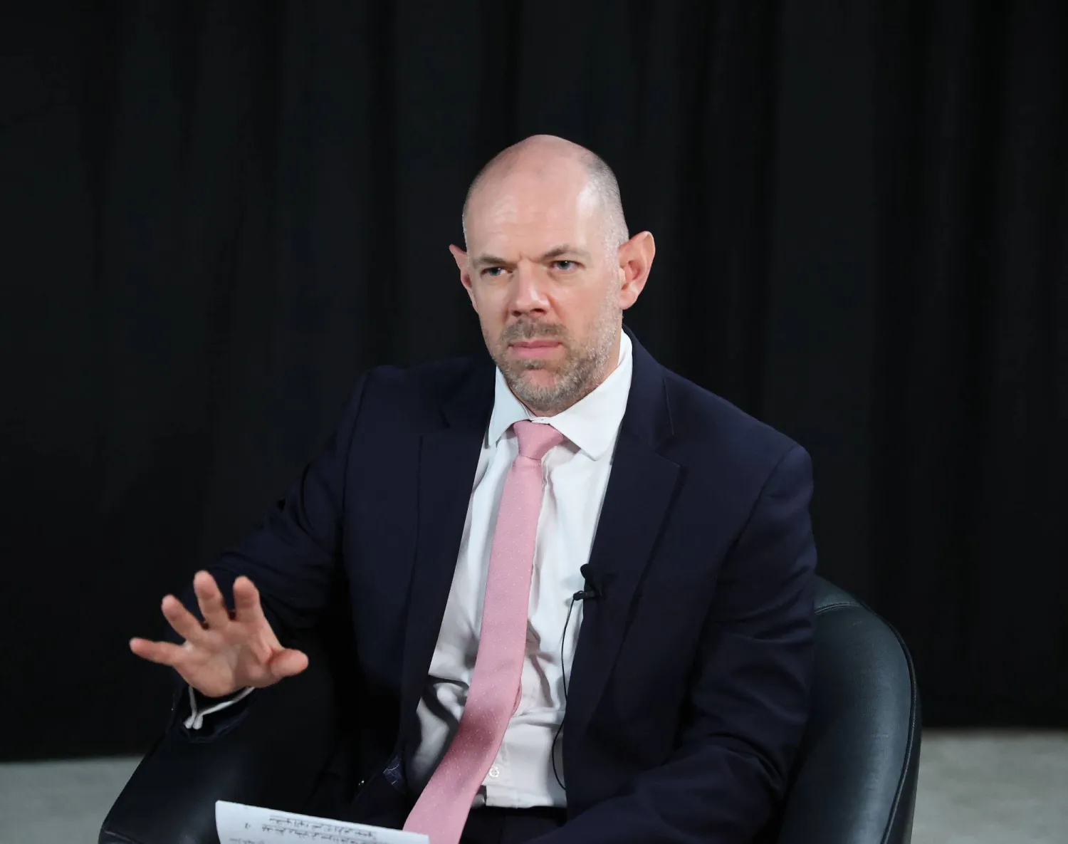 السفير البريطاني لدى اليمن ريتشارد اوبنهايم (تصوير مشعل القدير)