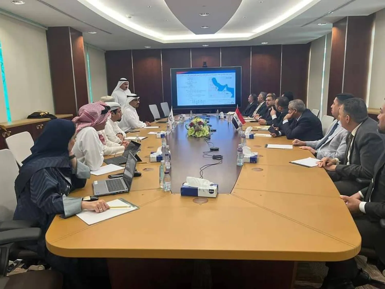 الوزير زياد فاضل بحث في السعودية المضي بمشروع الربط الخليجي ومقترحات تطويره (الكهرباء العراقية)