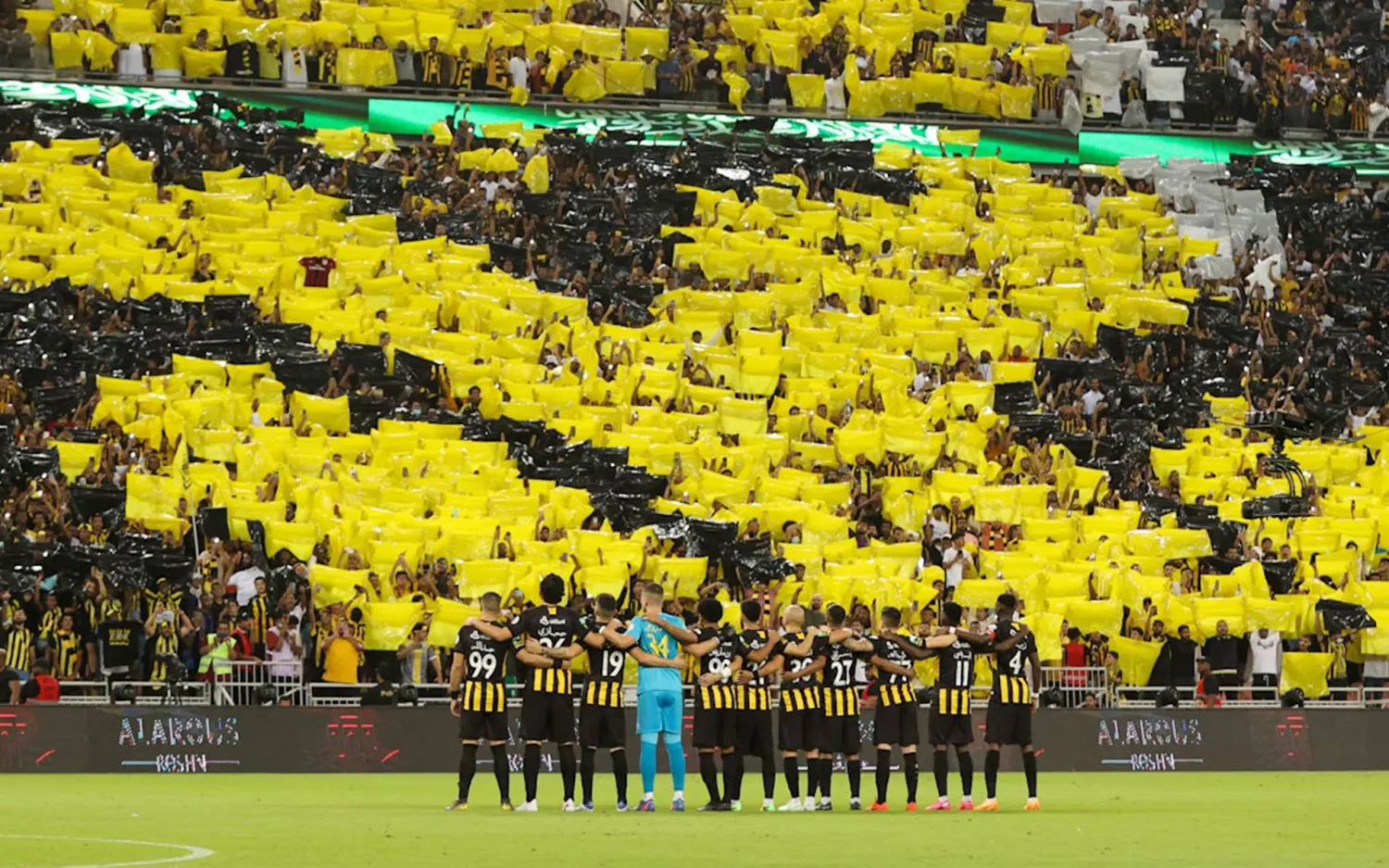 فريق الاتحاد سيحمل شعار «روشن» الموسم المقبل (أ.ف.ب)