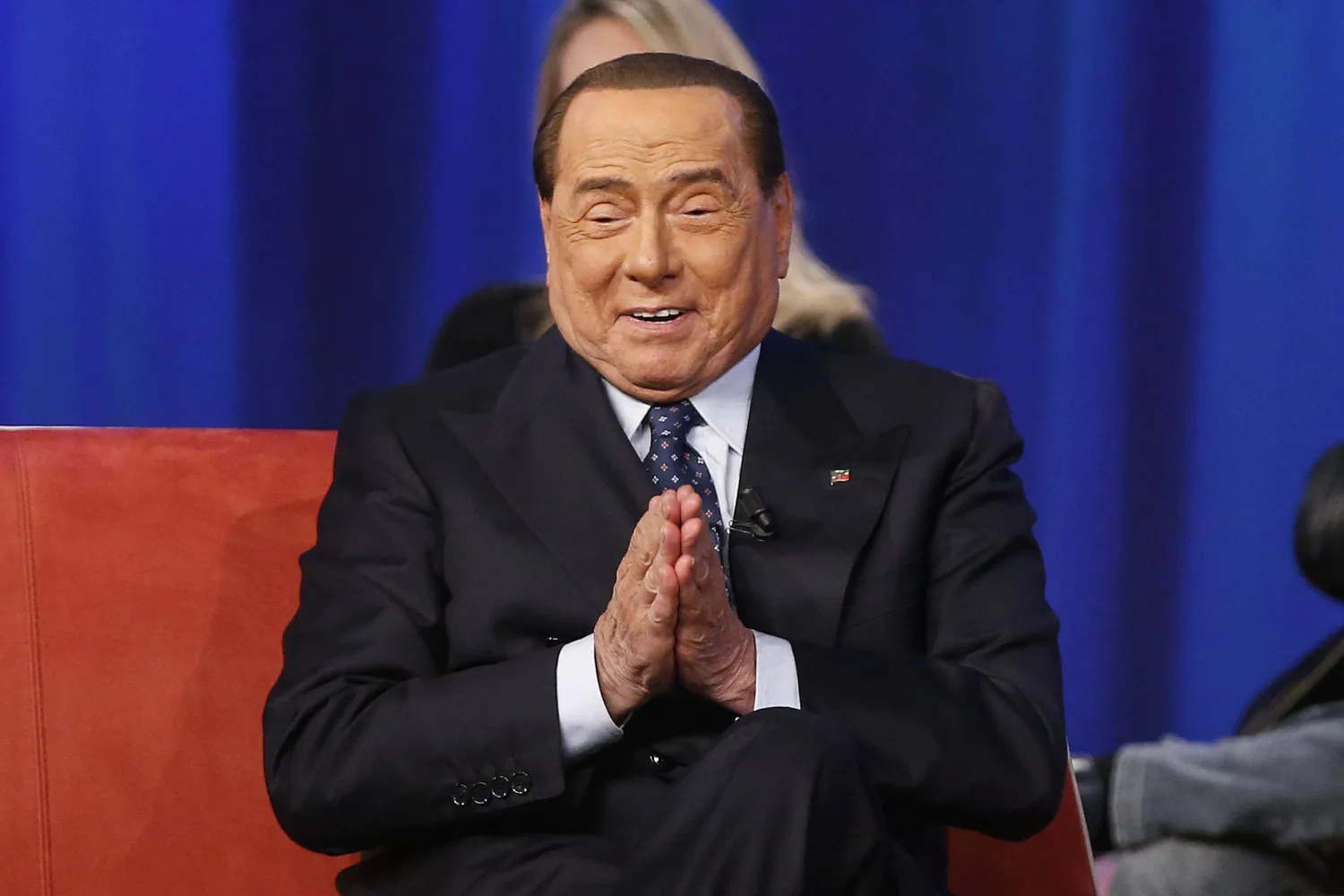 رئيس الوزراء الإيطالي السابق سيلفيو برلسكوني في روما (إ.ب.أ)