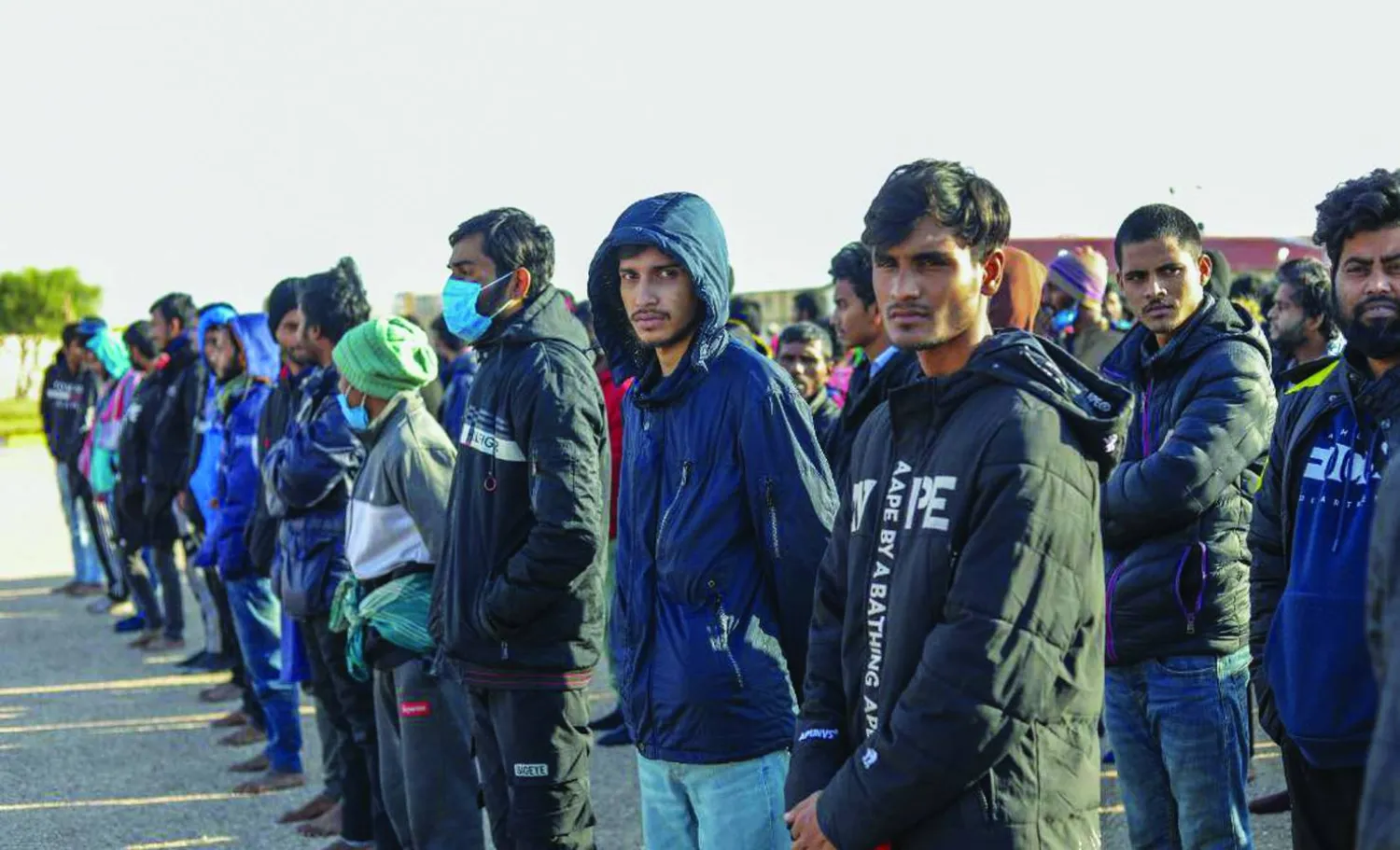 مهاجرون قبض عليهم لواء عسكري تابع للجيش الوطني الليبي (اللواء 128 المعزز)