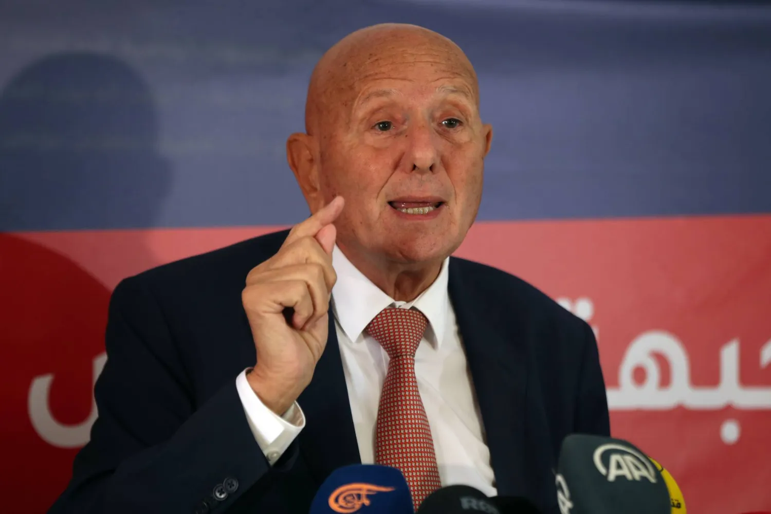 أحمد نجيب الشابي (إ.ب.أ)