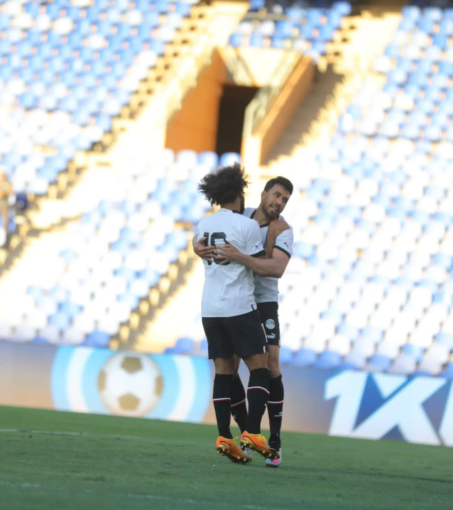 فرحة مصرية بالفوز والتأهل إلى نهائيات الأمم (الاتحاد المصري)