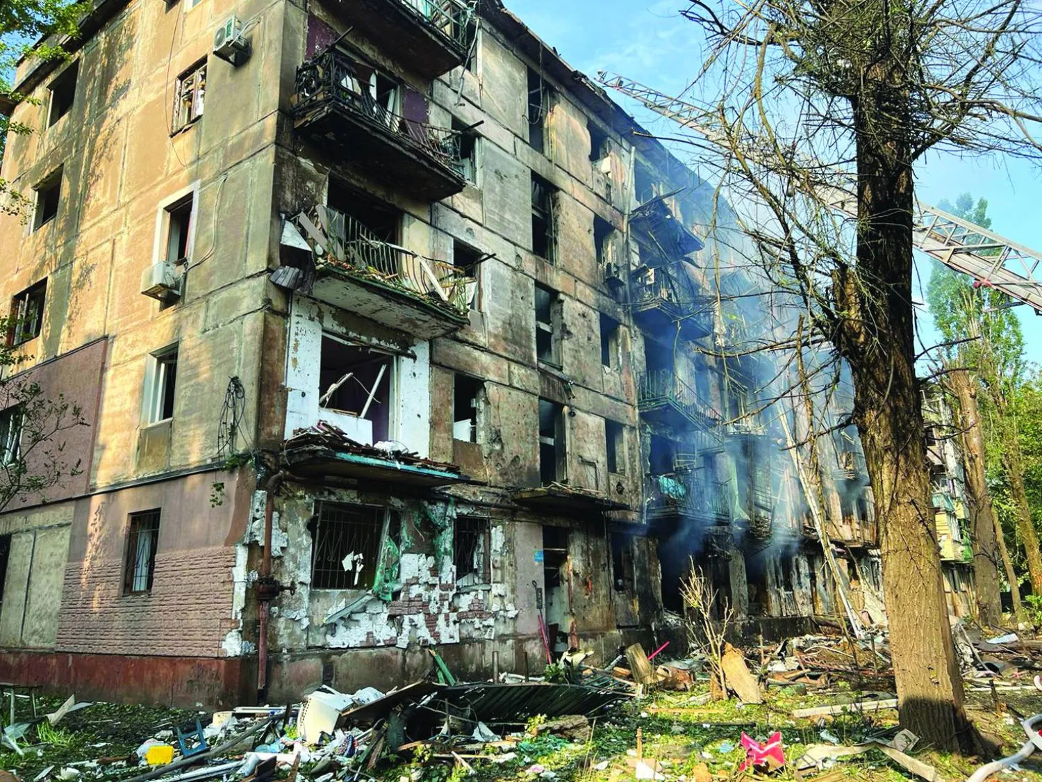 
استهداف مدينة كريفي من قبل القوات الروسية (أ.ف.ب)