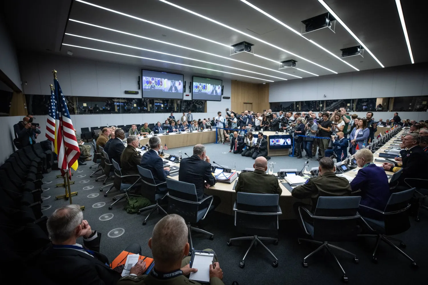 مجلس وزراء دفاع الناتو (إ.ب.أ)