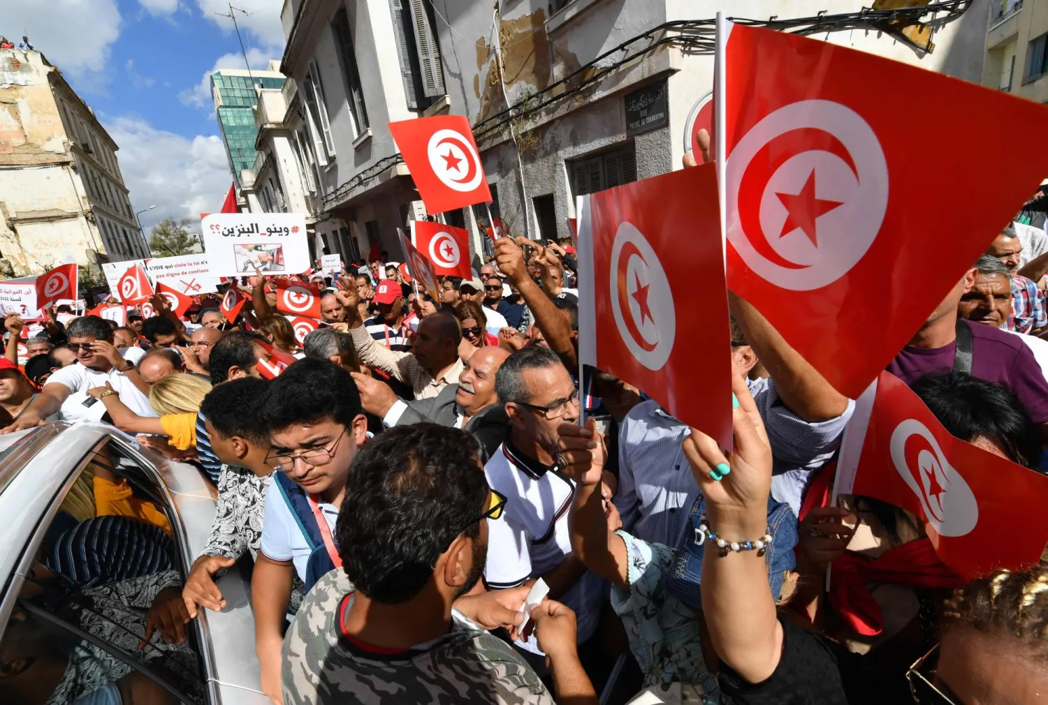 جانب من مظاهرات سابقة نظمها شبان عاطلون وسط العاصمة للمطالبة بفرص عمل والتنمية (أ.ف.ب)