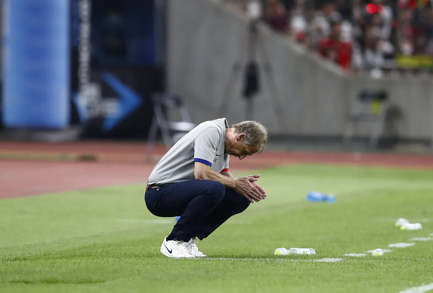 كوريا الجنوبية لم تحقق أي انتصار في 3 مباريات منذ تعيين الألماني كلينسمان مدرباً له في فبراير الماضي (إ.ب.أ)