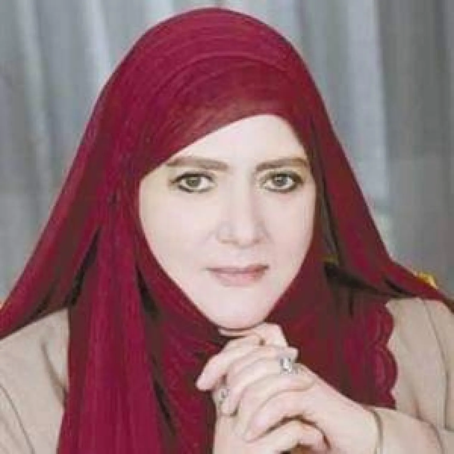 شمس البارودي... صفحتها على (فيسبوك)