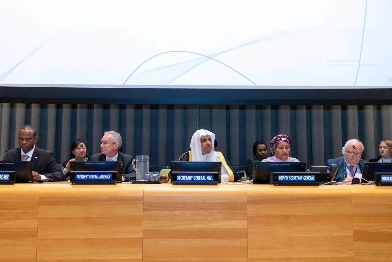 العيسى لدى إطلاق مبادرة رابطة العالم الإسلامي لـ«بناء جسور التفاهم»