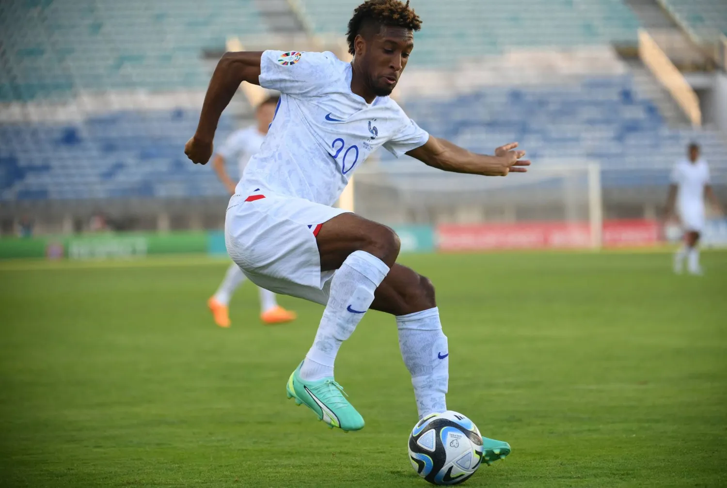 كومان استغل كل الفرص ويأمل أن يكون في مكانة أعلى مع فرنسا (أ.ف.ب)