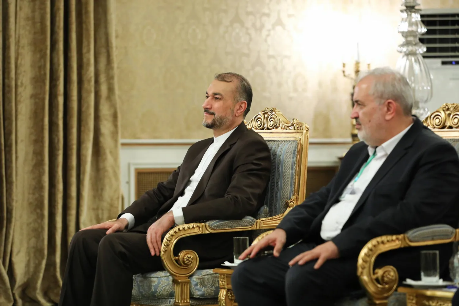 صورة نشرتها الرئاسة الإيرانية لعبداللهيان أمس