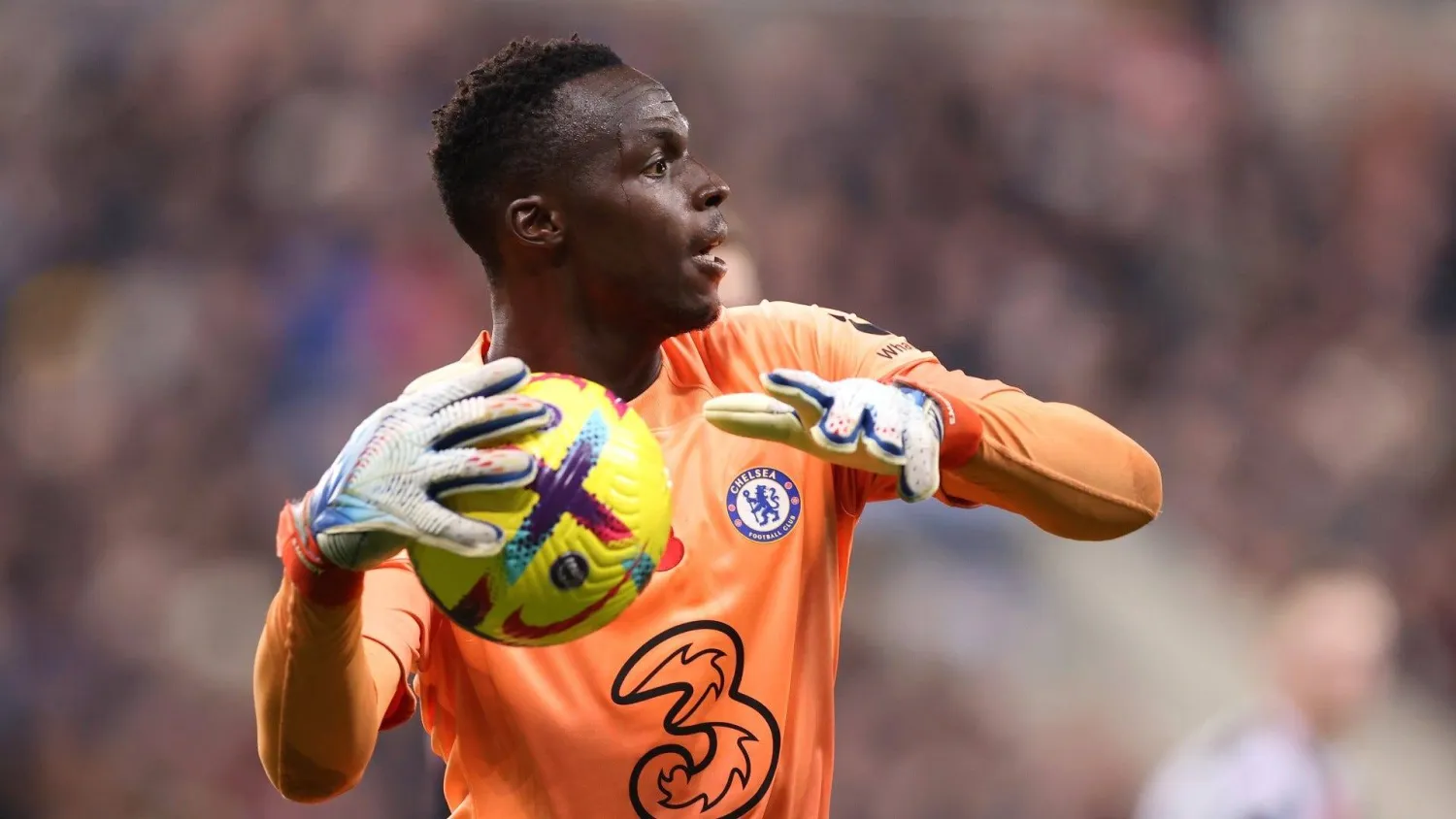 ميندي للذود عن مرمى الأهلي (الشرق الأوسط)