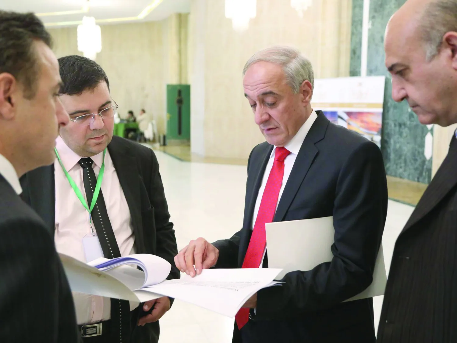 أيمن سوسان مساعد وزير الخارجية والمغتربين السوري