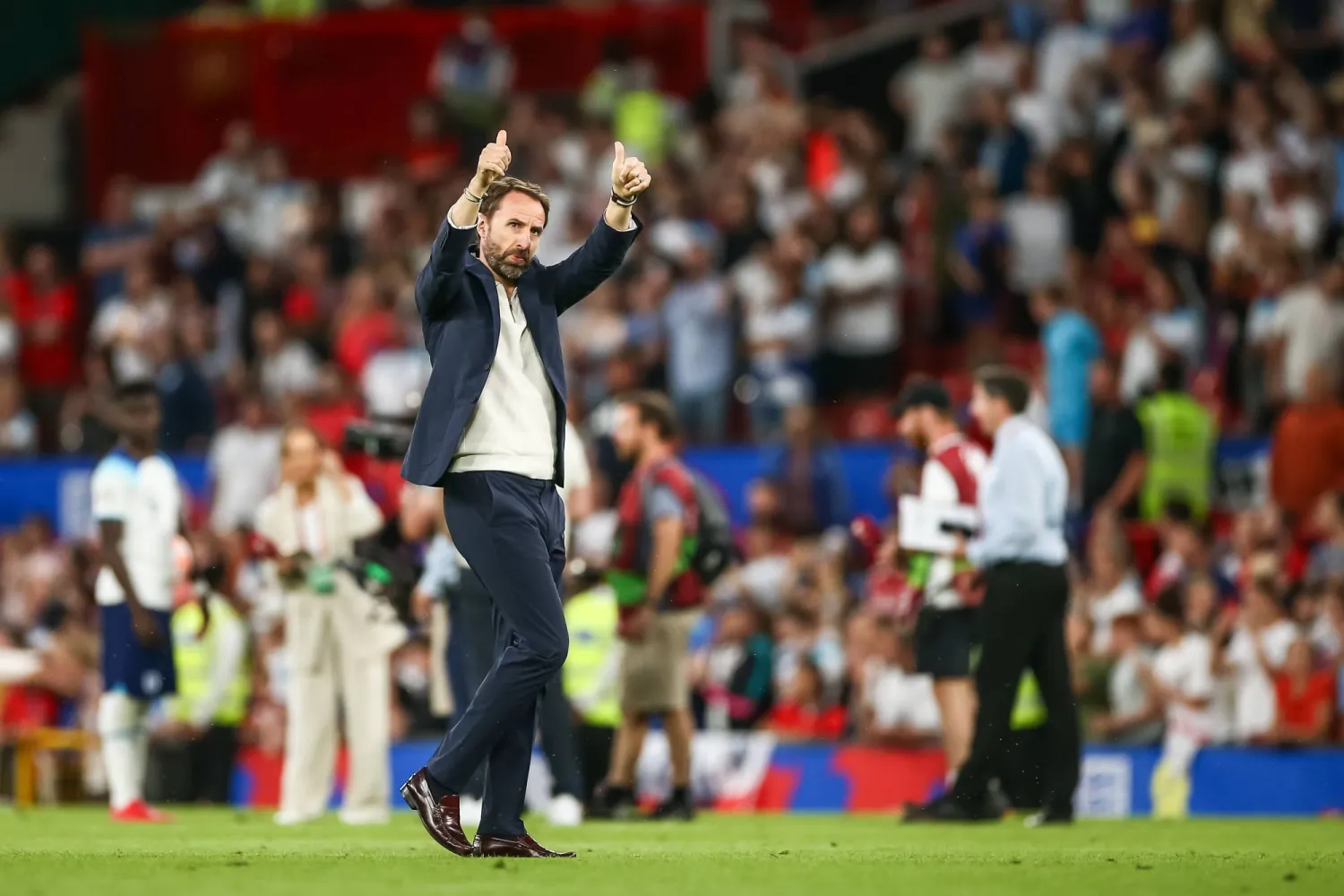 مدرب المنتخب قال إن اللاعبين مثيرون وتوجد منافسة بينهم على المراكز (إ.ب.أ)