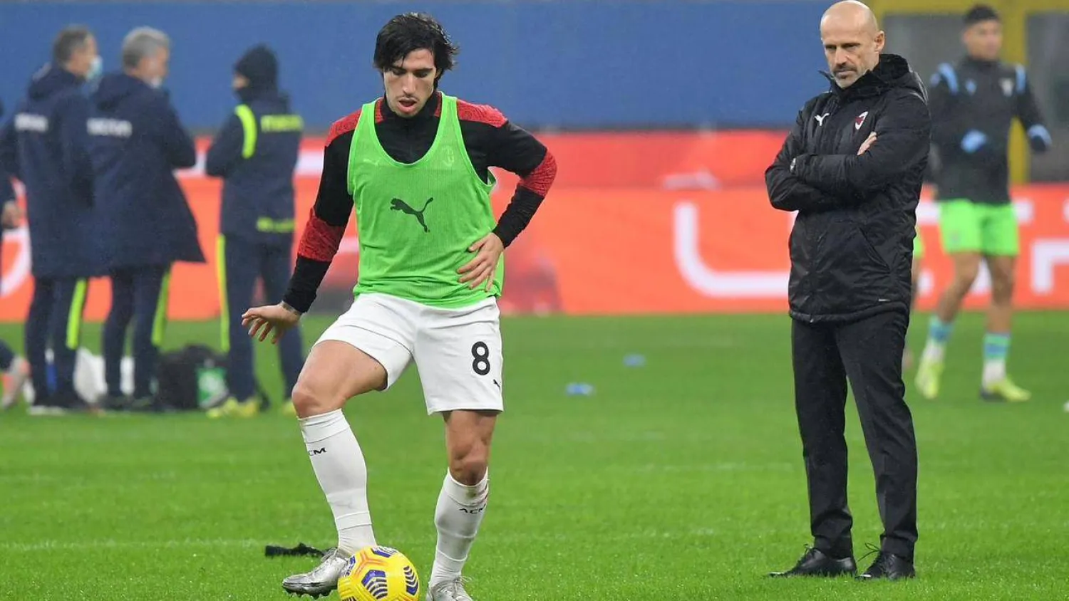 سنادرو تونالي (رويترز)