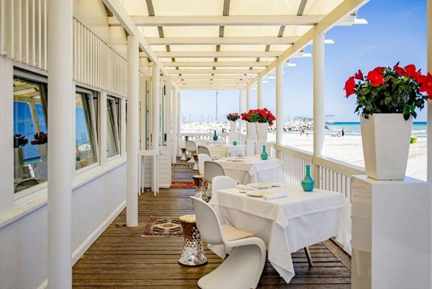 الجلسة الخارجية في مطعم «أولياسي» (من موقع الجائزة)