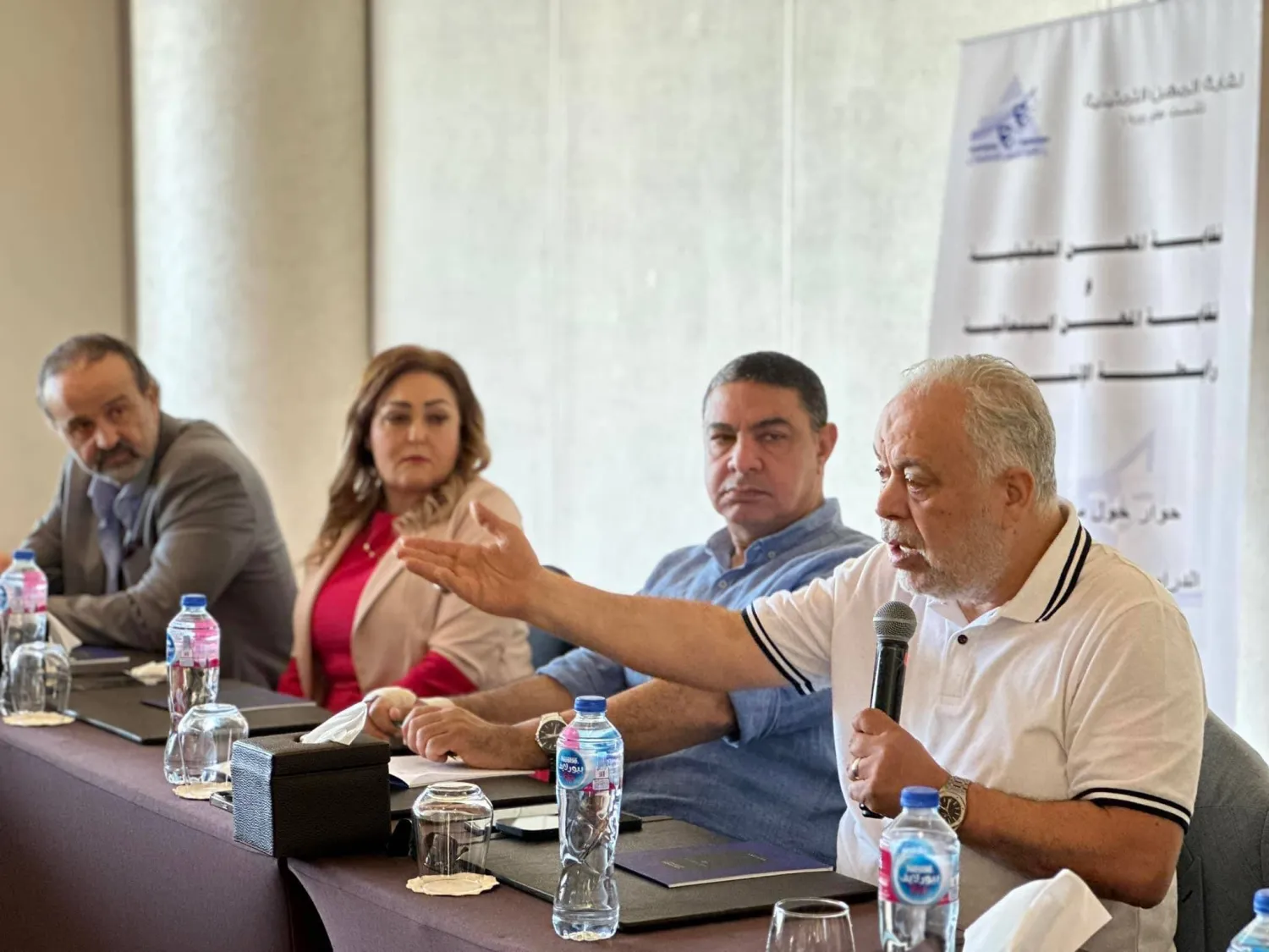 جانب من أحد اجتماعات مجلس نقابة المهن التمثيلية (النقابة)