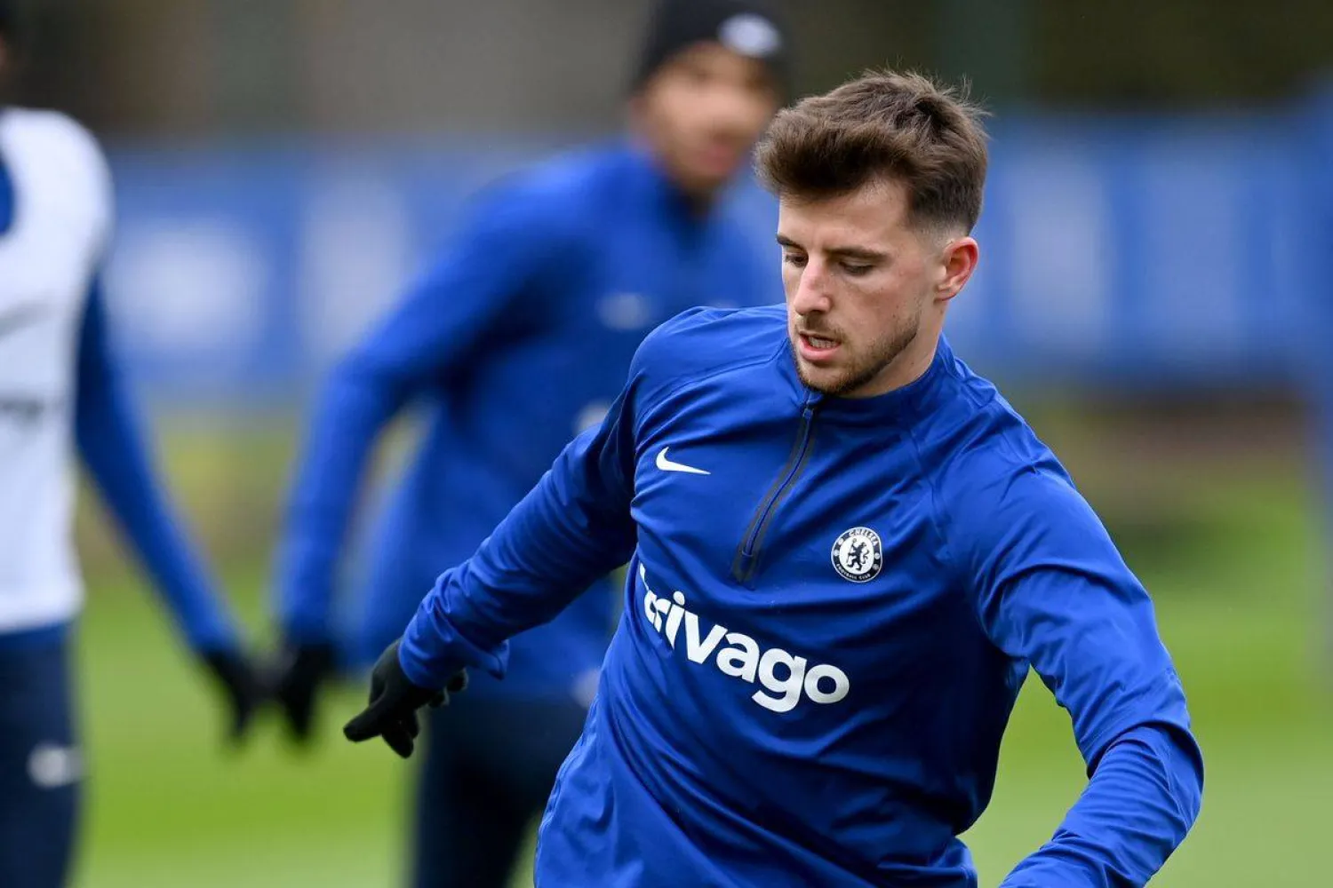 ماونت بات قريباً من ارتداء قميص مانشستر يونايتد (الشرق الأوسط)