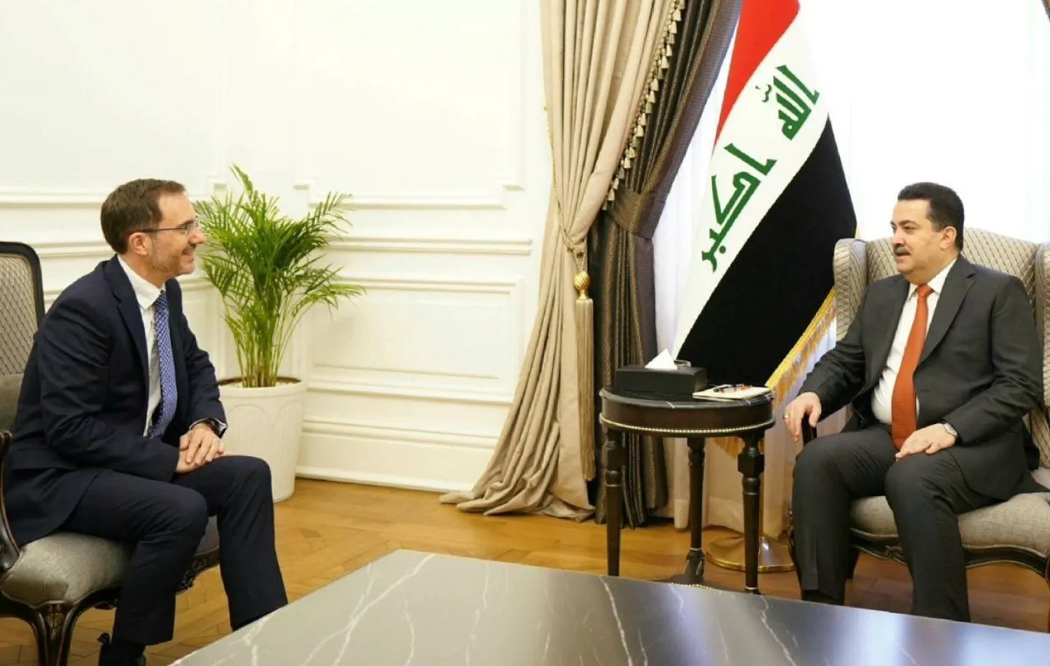 السوداني يستقبل السفير البريطاني مارك برايسون ريتشاردسون في نهاية مهامه (رئاسة الوزراء العراقية)