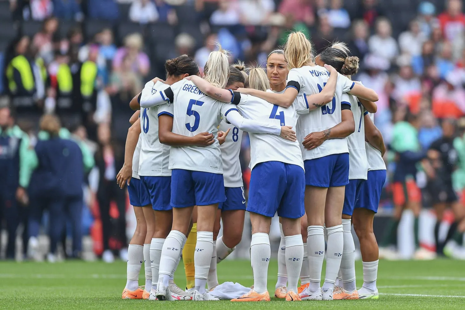 المنتخب الإنجليزي سيكون إلى جانب منتخبات هايتي والدنمارك والصين (إ.ب.أ)