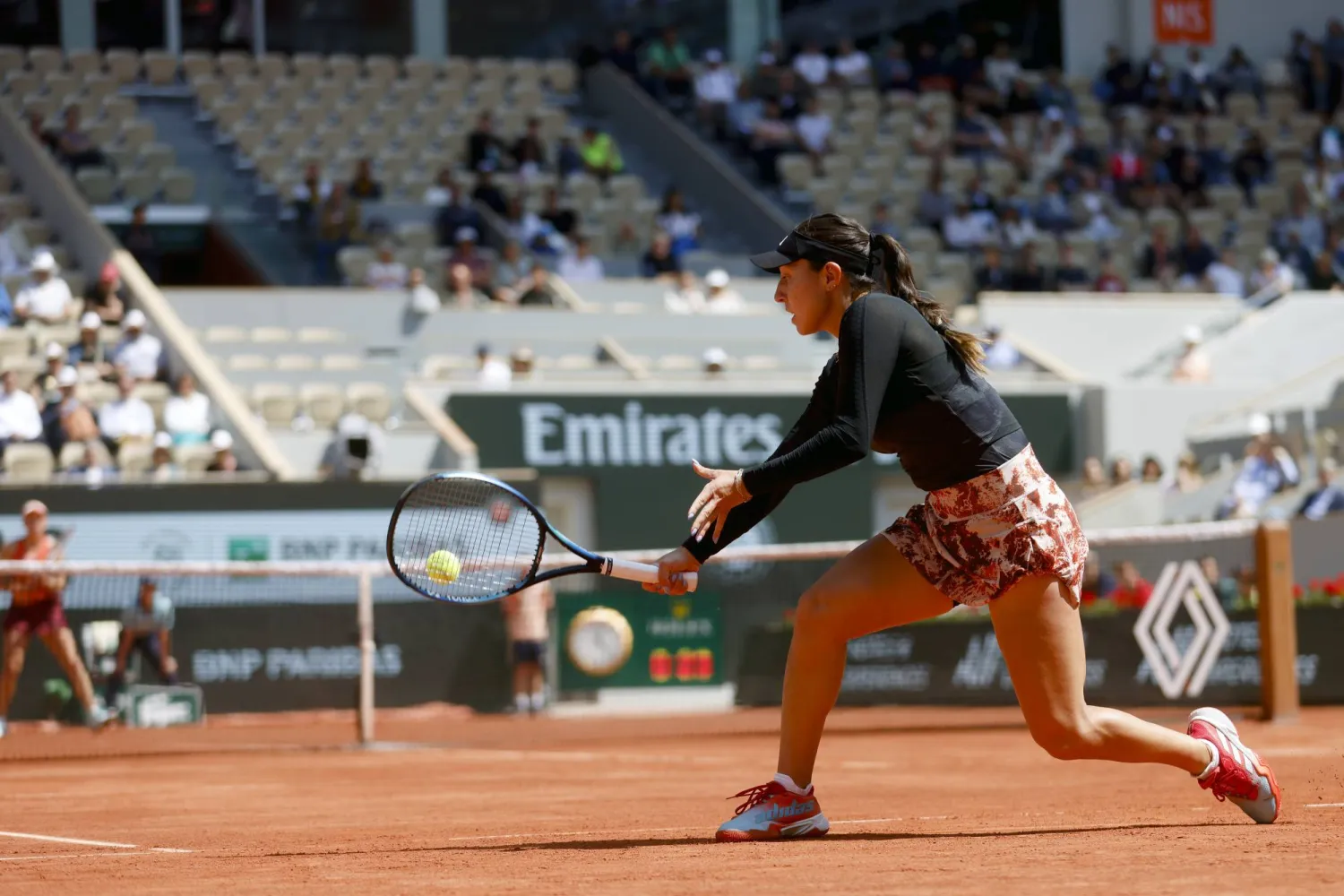 النجمة الأميركية خلال إحدى المواجهات (أ.ب)