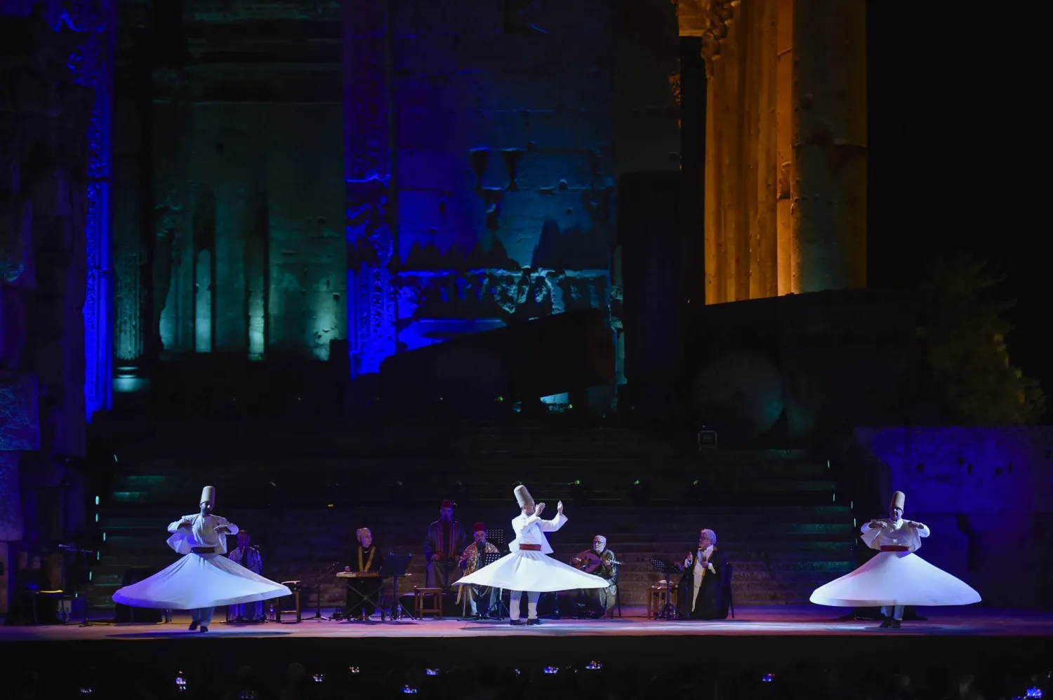 الدراويش ملأوا أجواء بعلبك ابتهالات وأدعية (الشرق الأوسط)