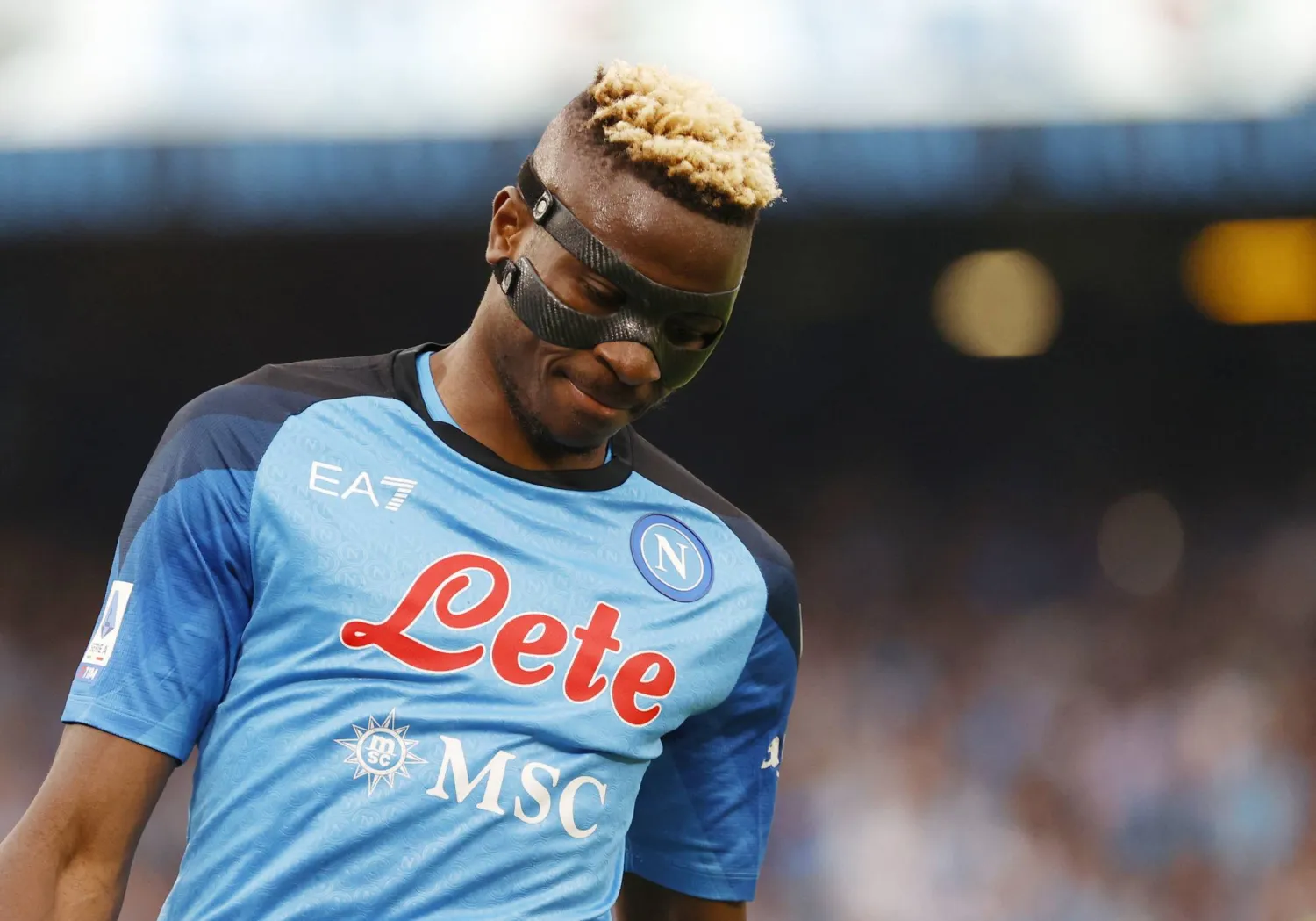 نابولي يقترب من التوقيع مع أوسيمهن (رويترز)