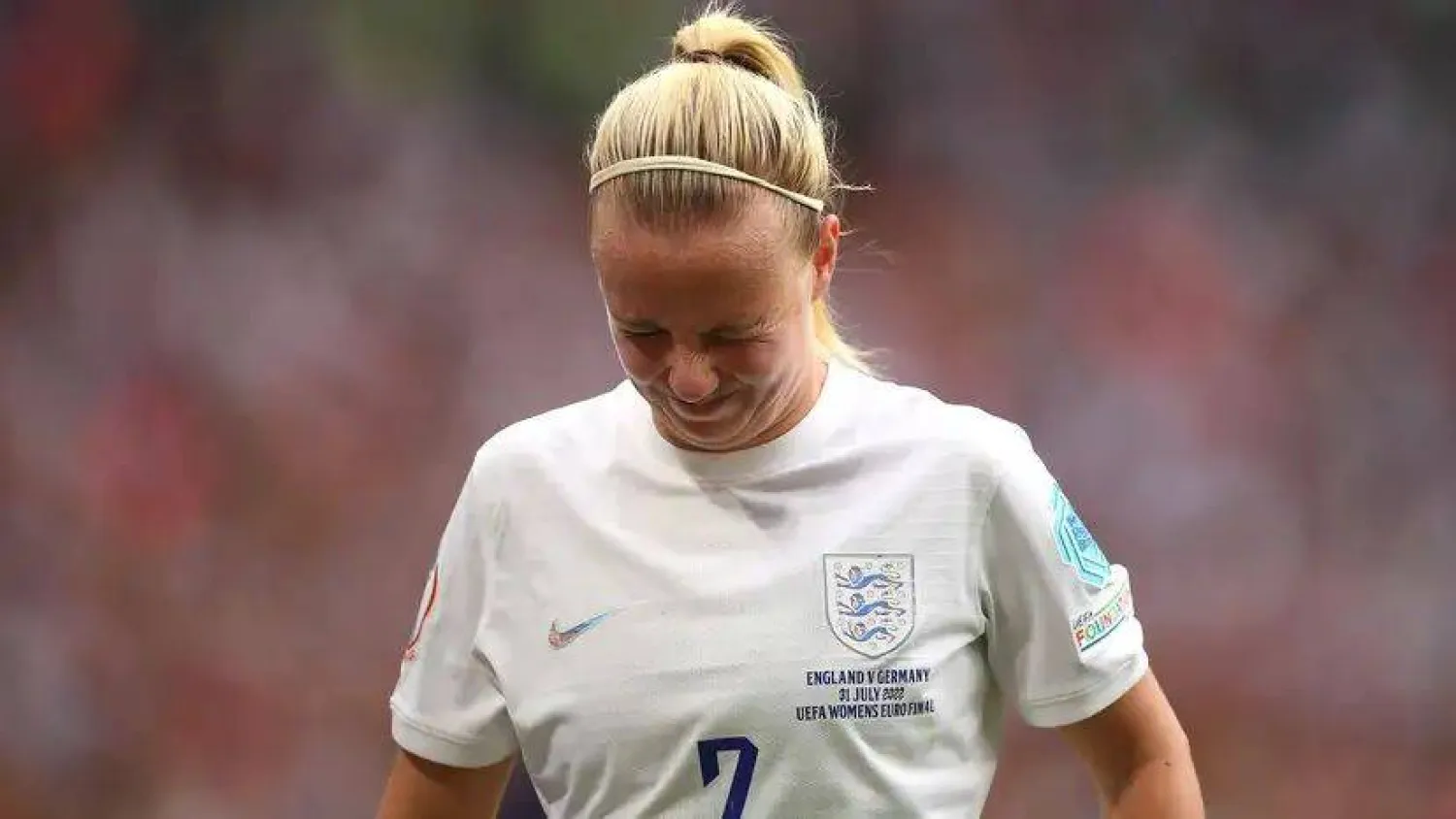 ميد ما زالت تتعافى من الجراحة التي خضعت لها في الرباط الصليبي للركبة (غيتي)