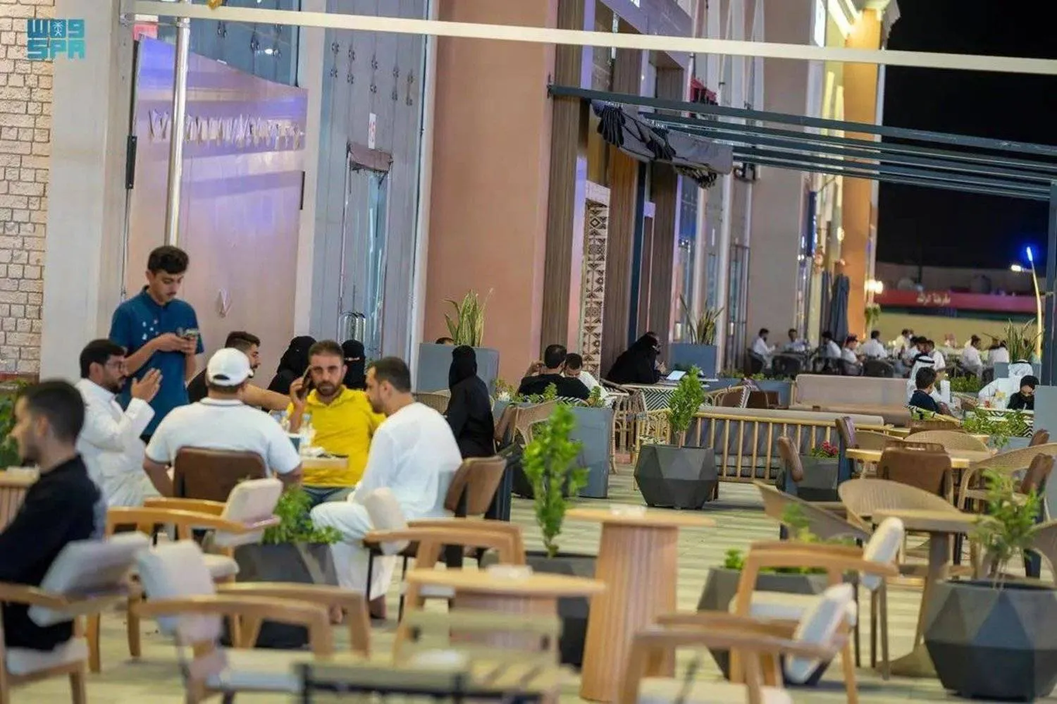 A restaurant in Al-Jawf region, in northern Saudi Arabia (Asharq Al-Awsat)