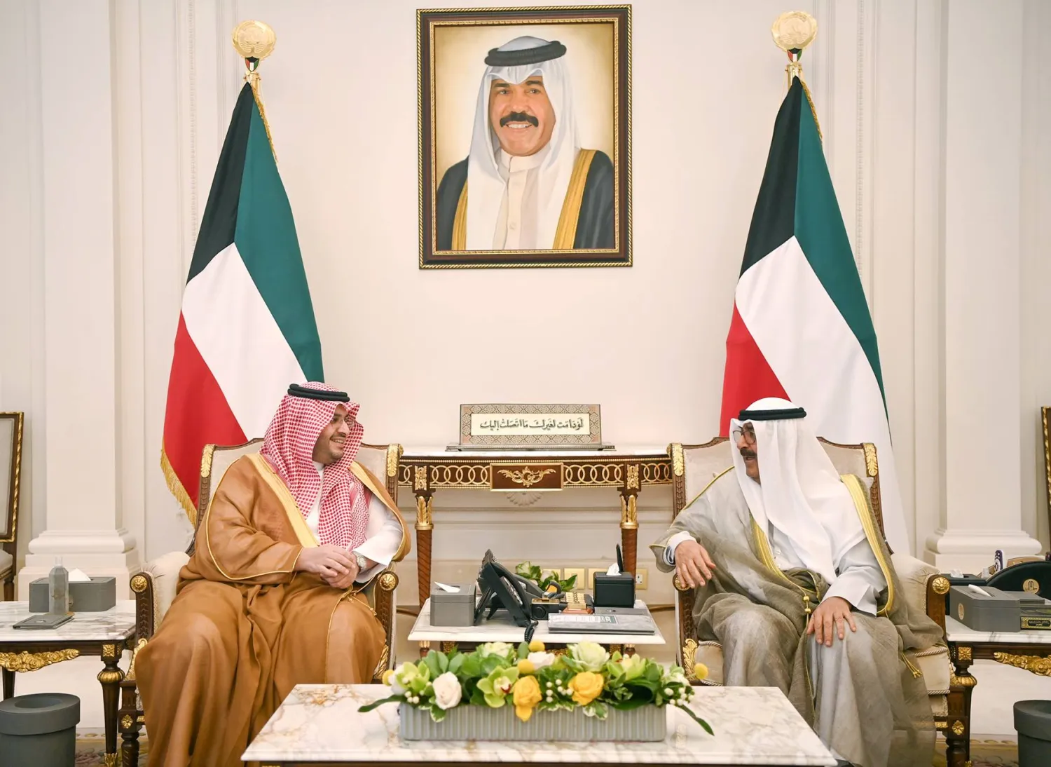 ولي العهد الكويتي لدى استقباله الأمير تركي بن محمد بن فهد وزير الدولة عضو مجلس الوزراء السعودي (كونا)