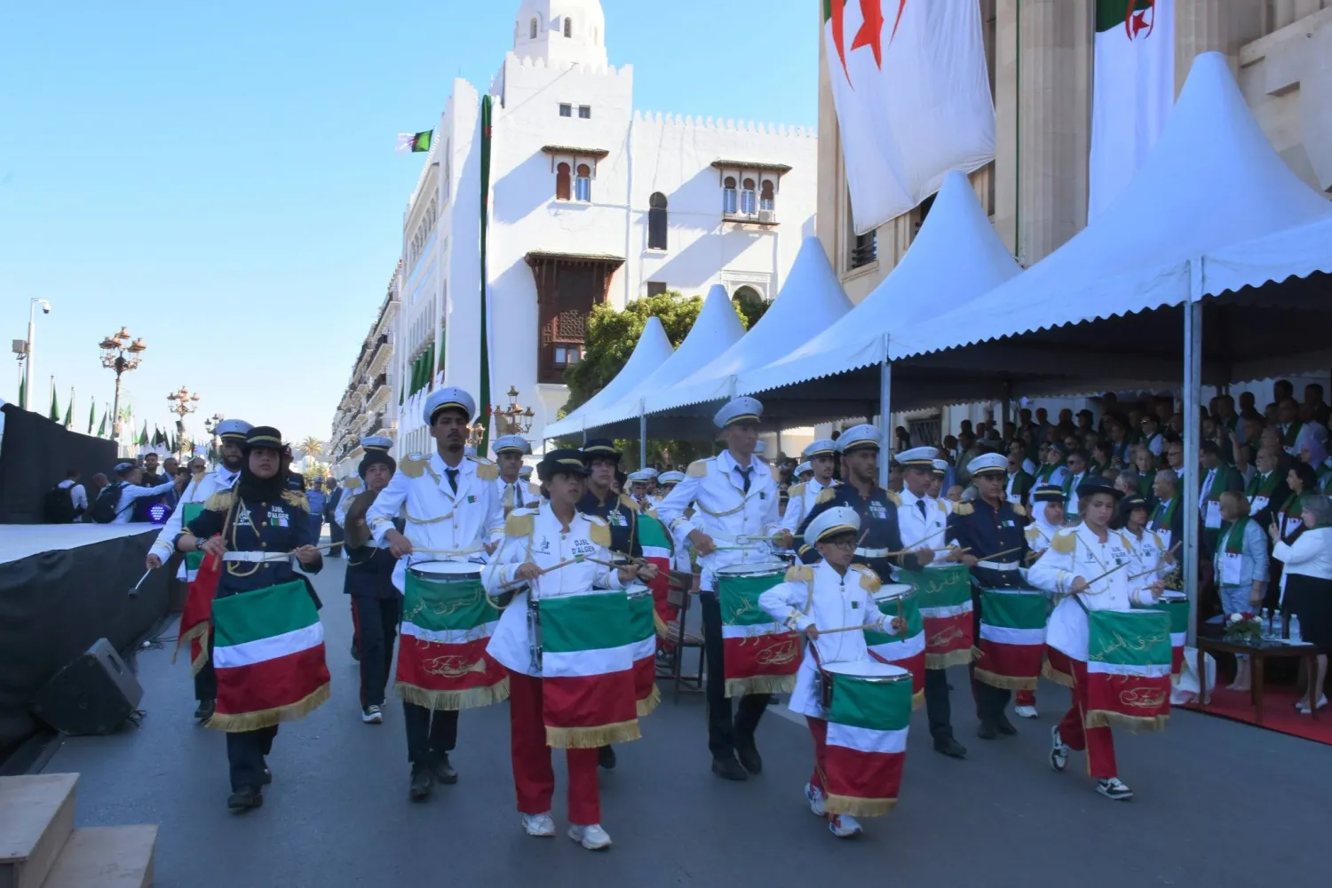 جانب من الاحتفالات بالعاصمة (محافظة الجزائر)