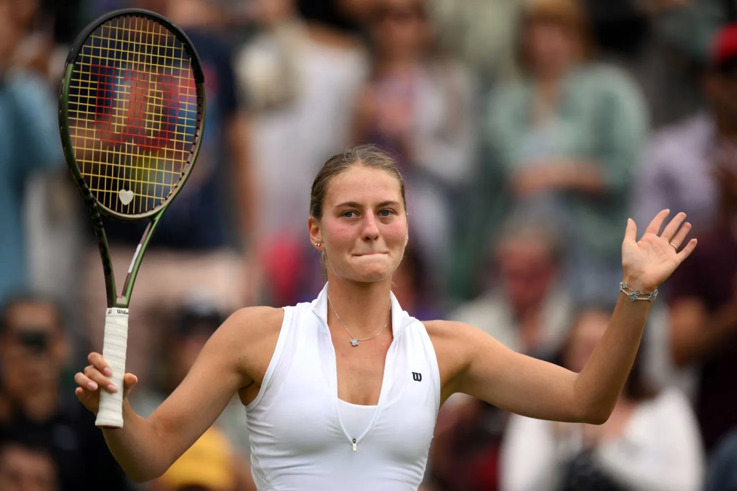 الأوكرانية مارتا كوستيوك قلبت تأخرها لتحقق فوزاً مثيراً (أ.ف.ب)