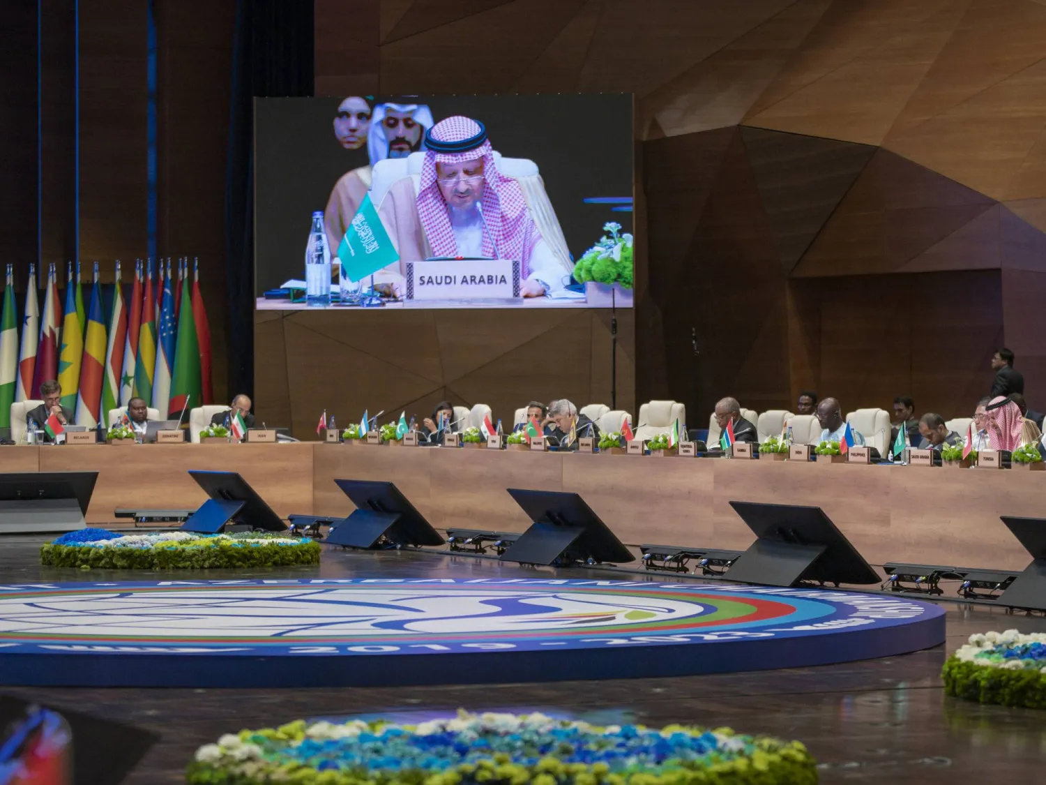 المهندس وليد الخريجي يتحدث خلال الاجتماع الوزاري لحركة عدم الانحياز في باكو (واس)