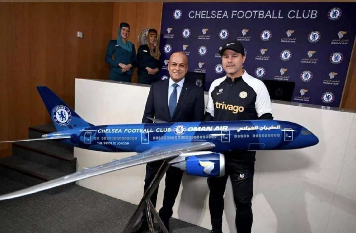 الطيران العُماني منح نادي تشيلسي صفة الشريك (تويتر)