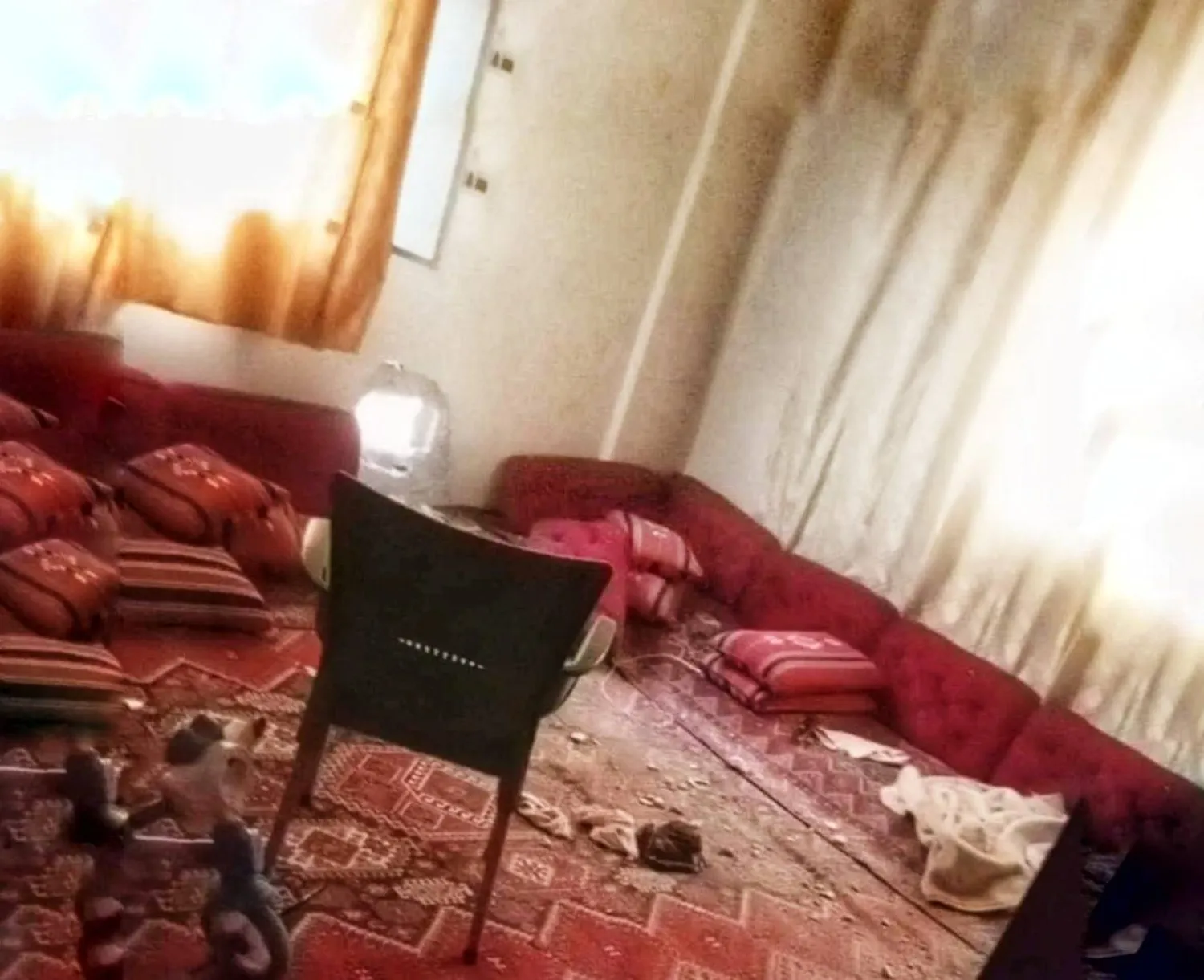 منزل أصيب خلال المواجهات في طفس صباح الأربعاء (مواقع محلية)