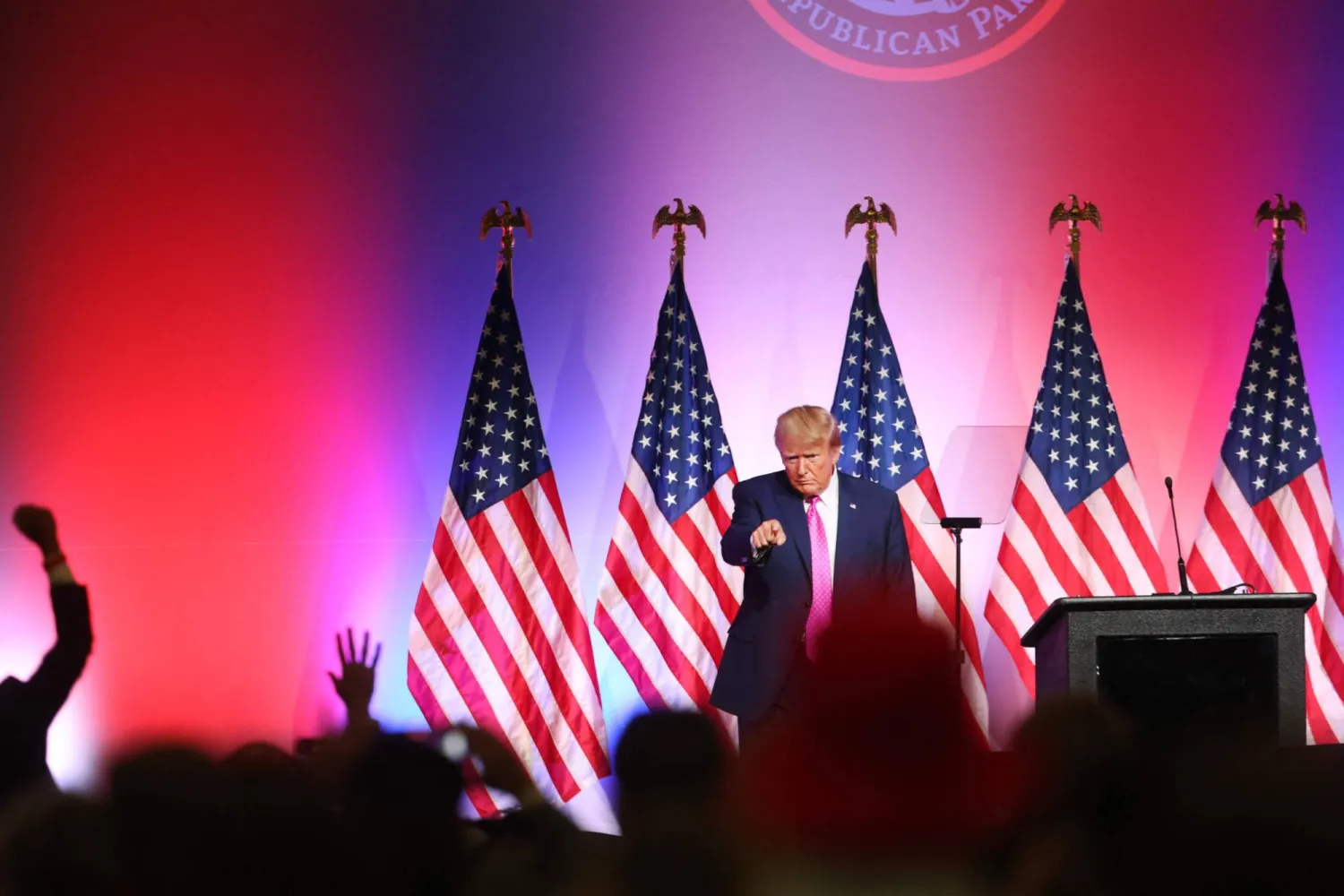 ترمب يخاطب أنصاره في ميشيغان في 25 يونيو (أ.ف.ب)