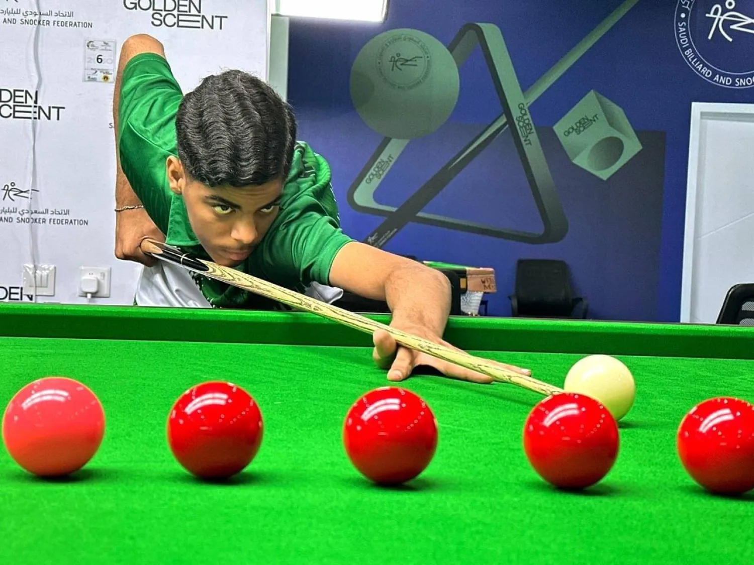 من معسكر منتخب الناشئين السعودي للسنوكر استعداداً للبطولة (الشرق الأوسط)