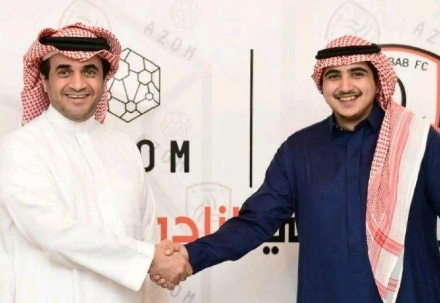 محمد المنجم خلال لقاء سابق مع الرئيس المنتهية ولايته خالد البلطان (أرشيفية)
