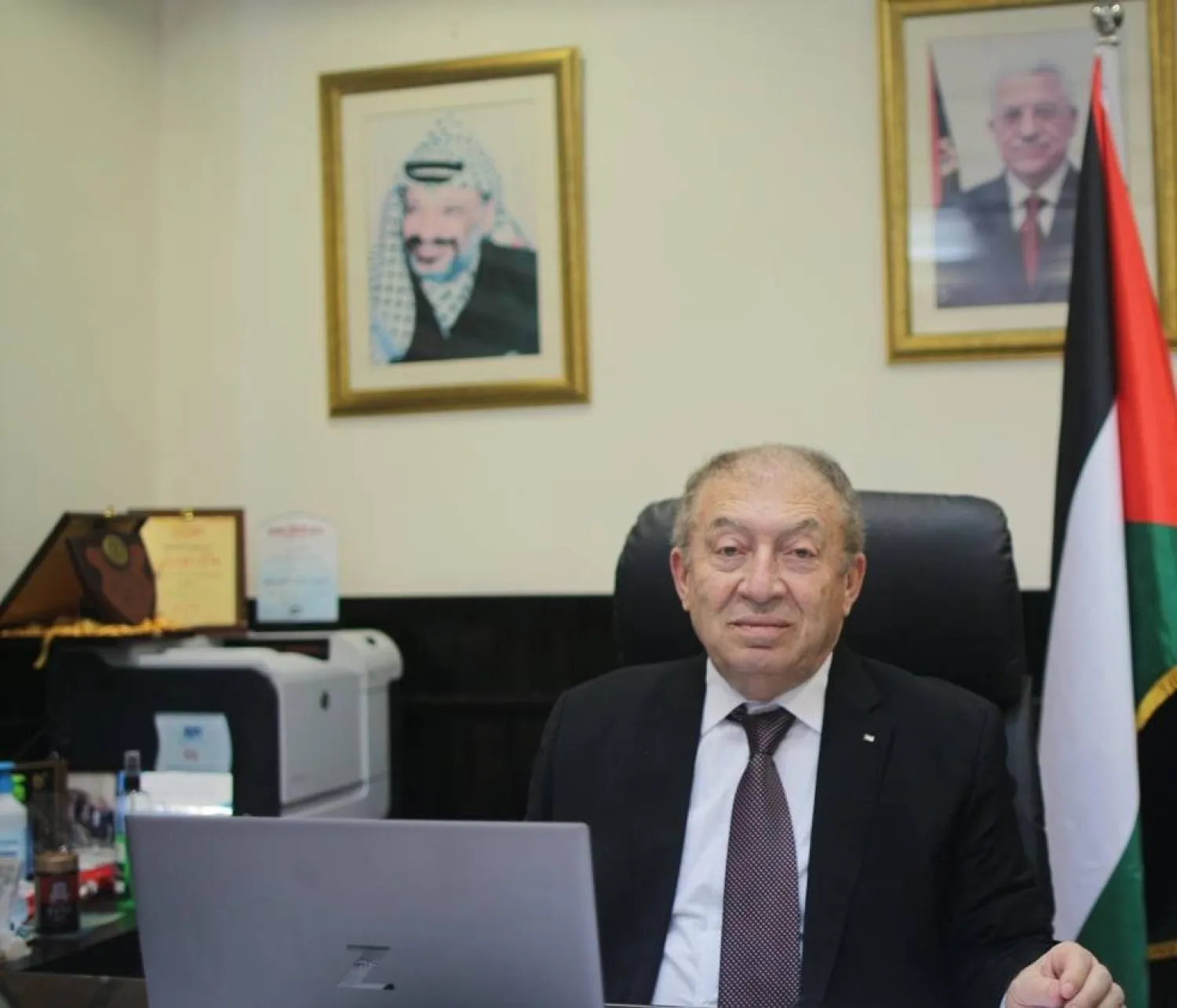 وزير الاقتصاد الفلسطيني خالد العسيلي (فيسبوك)