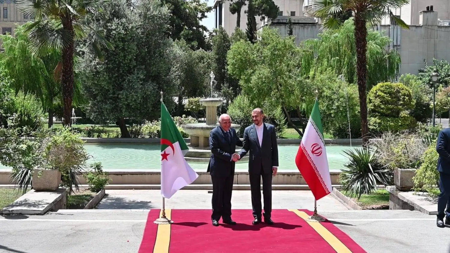 وزيرا خارجية الجزائر وإيران (الخارجية الجزائرية)