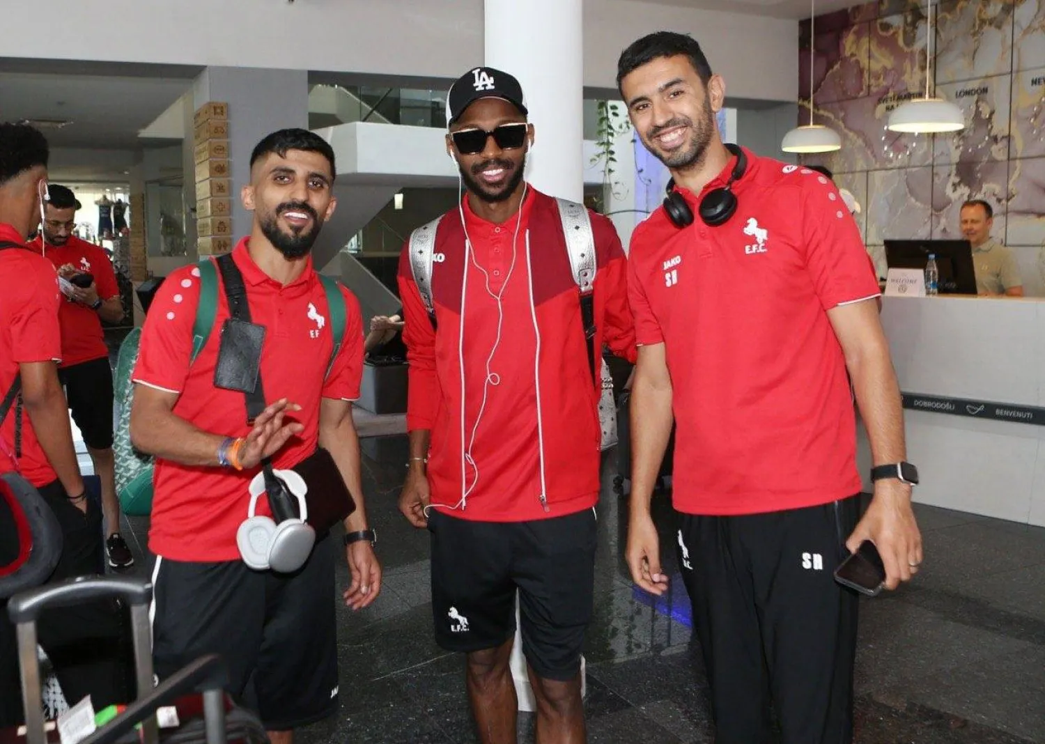 لاعبو الاتفاق لدى وصولهم إلى كرواتيا (نادي الاتفاق)