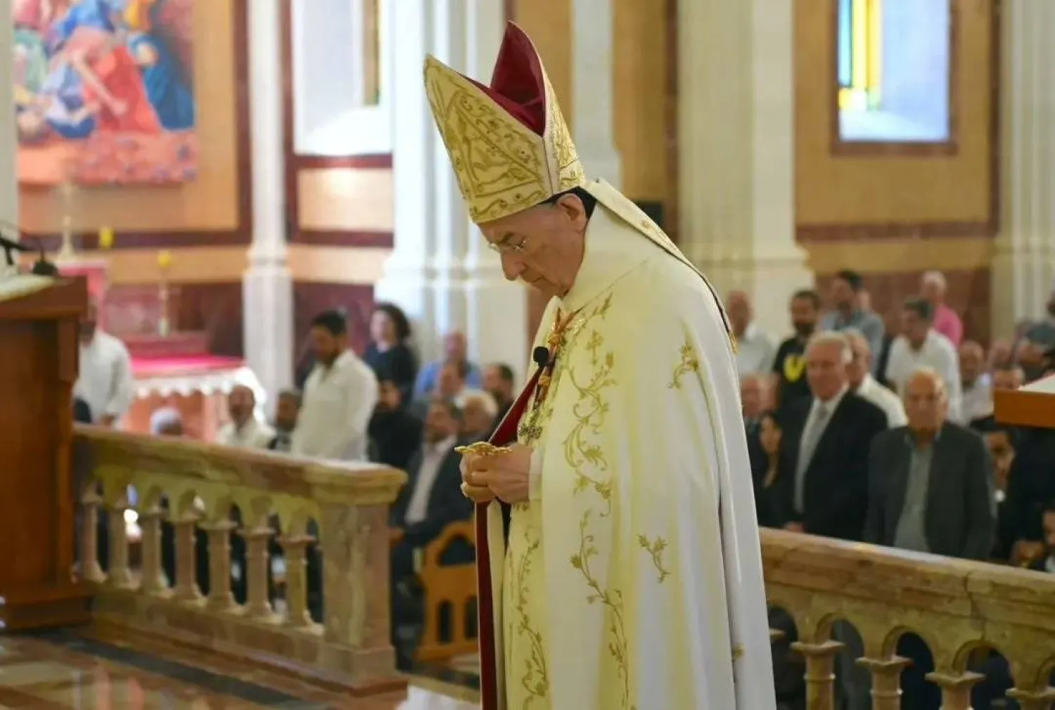 صورة نشرتها البطركية المارونية للراعي في قداس الديمان