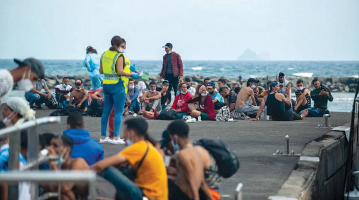 مهاجرون أنقذهم حرس السواحل الإسباني سابقاً (إ.ب.أ)