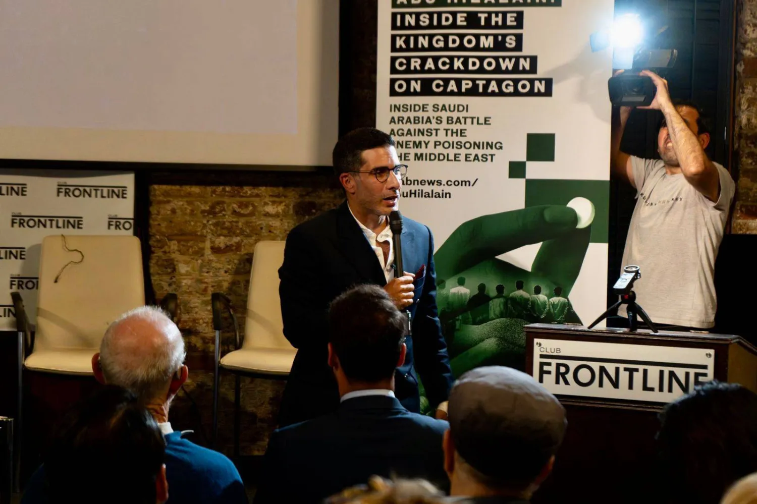 رئيس تحرير صحيفة «عرب نيوز» فيصل عباس يتحدث عن الفيلم (الشرق الأوسط)