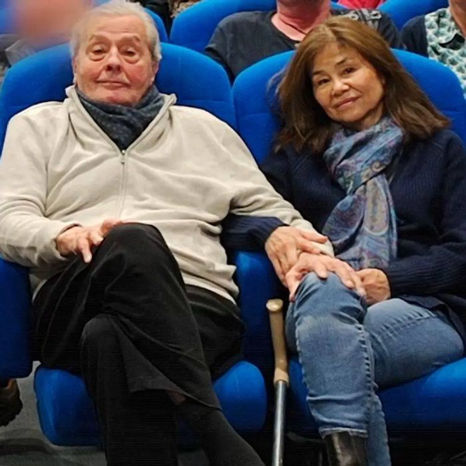 مع هيرومي (تويتر)