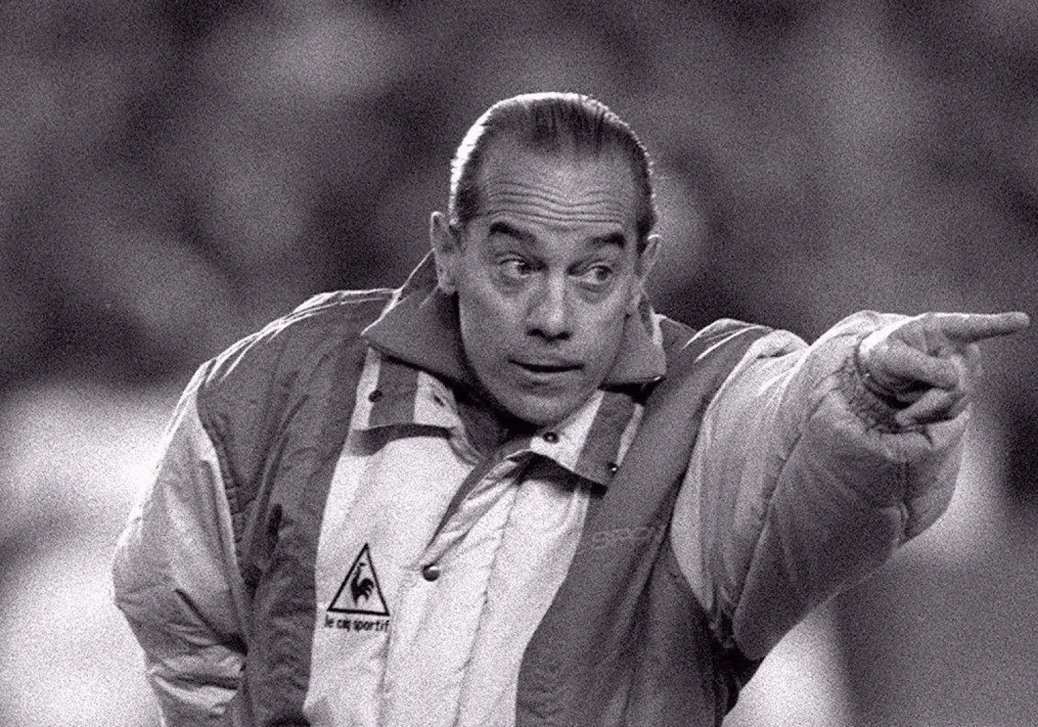 سواريز عندما كان يتولى قيادة المنتخب الإسباني عام 1988 (إ.ب.أ)