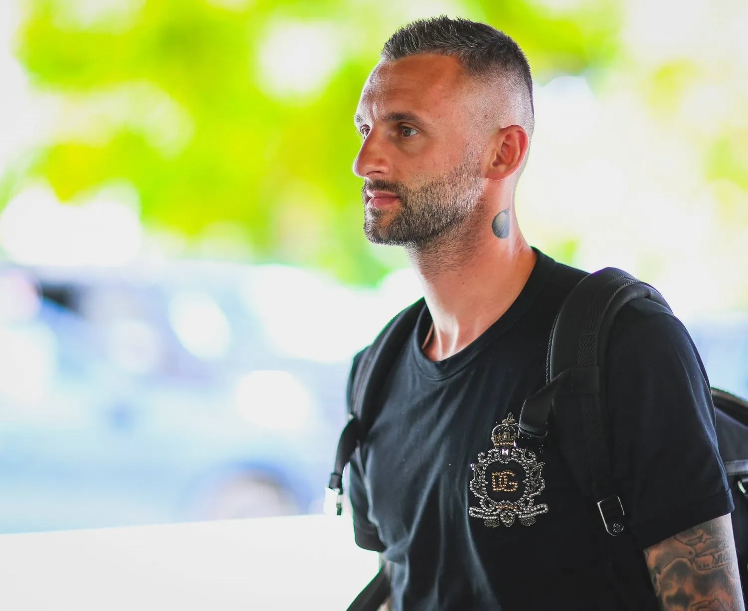 بروزفيتش لدى التحاقه بمعسكر النصر في البرتغال (نادي النصر)