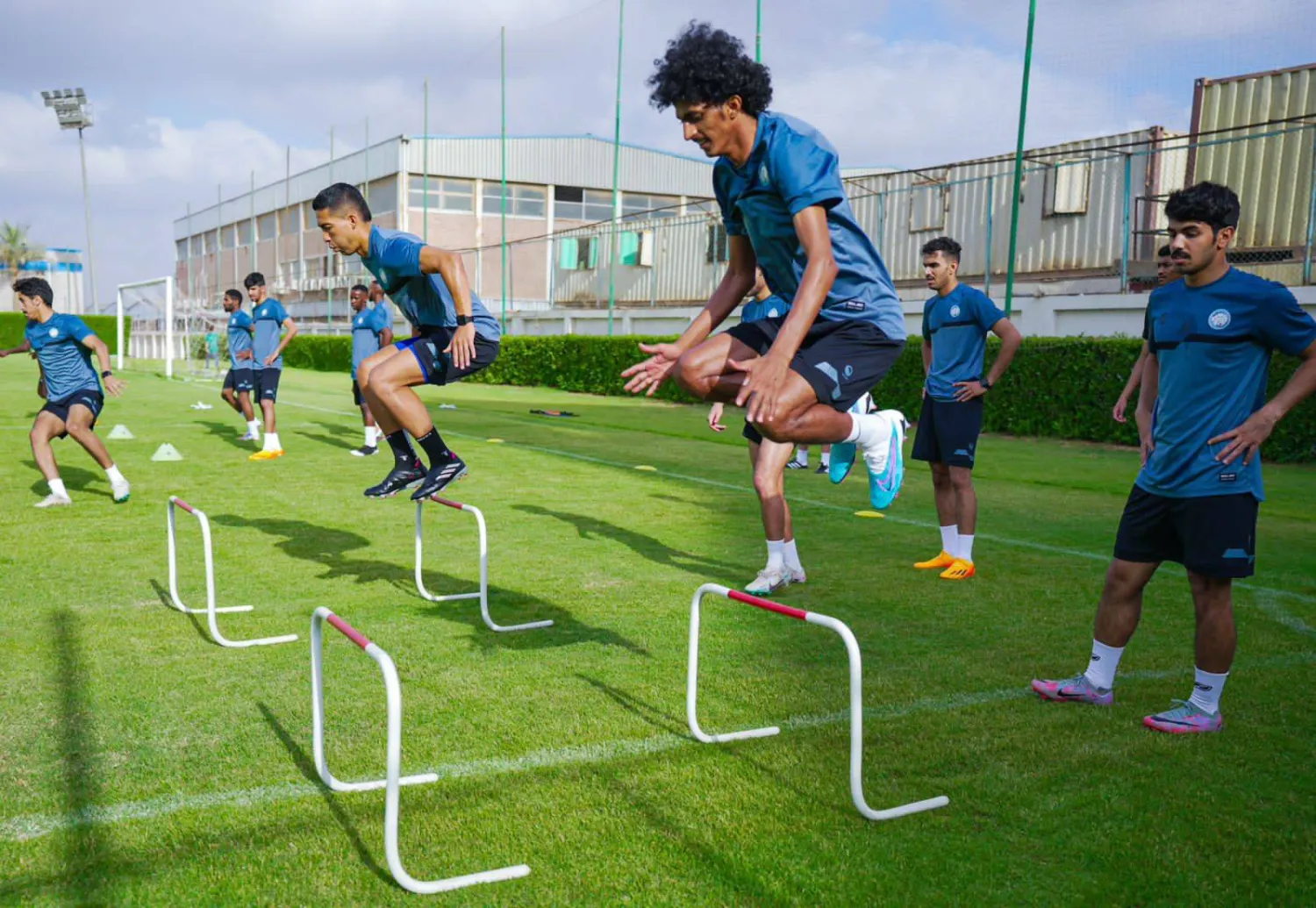 جانب من تدريبات الأخدود في معسكره في القاهرة (نادي الأخدود)