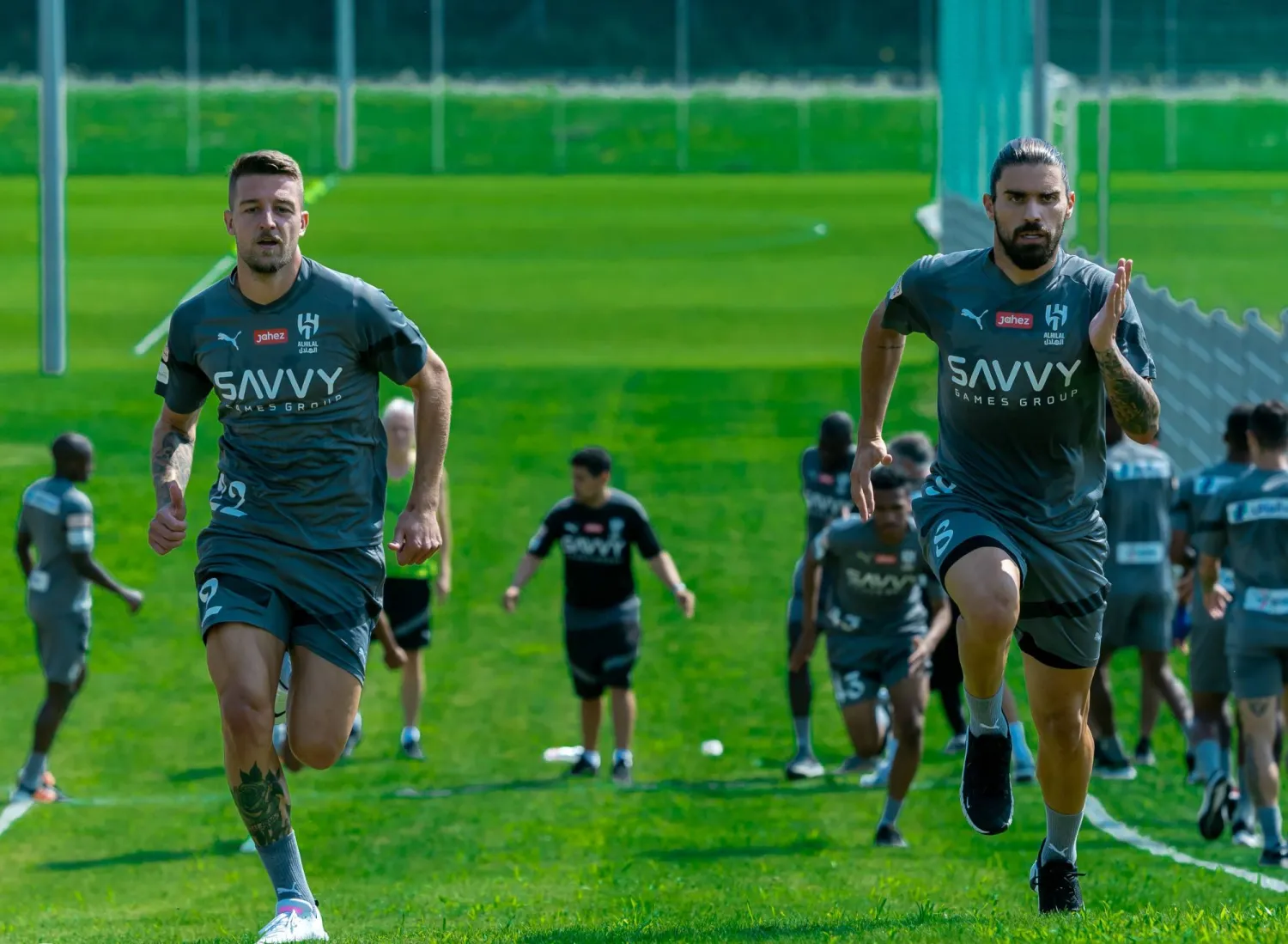 نيفيز خلال تدريبات الهلال في النمسا (نادي الهلال)