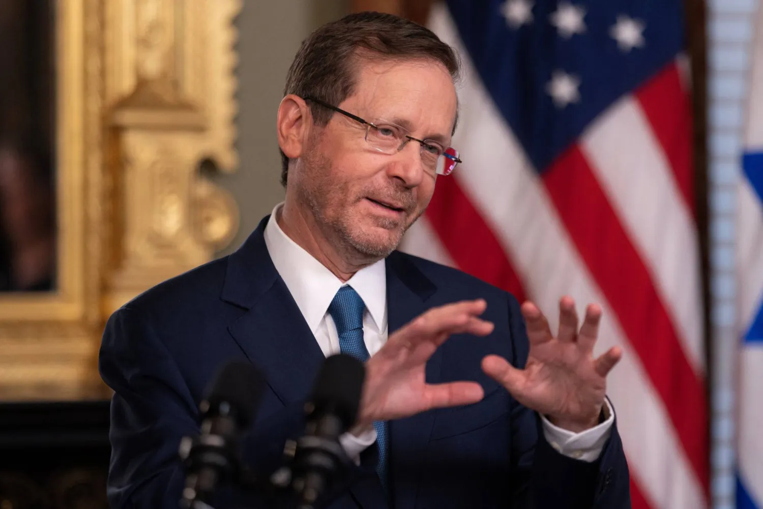 الرئيس الإسرائيلي إسحق هرتسوغ يتحدث من واشنطن (رويترز)